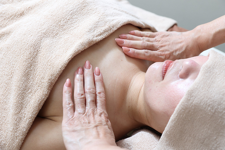 オーダーメイドの丁寧な施術